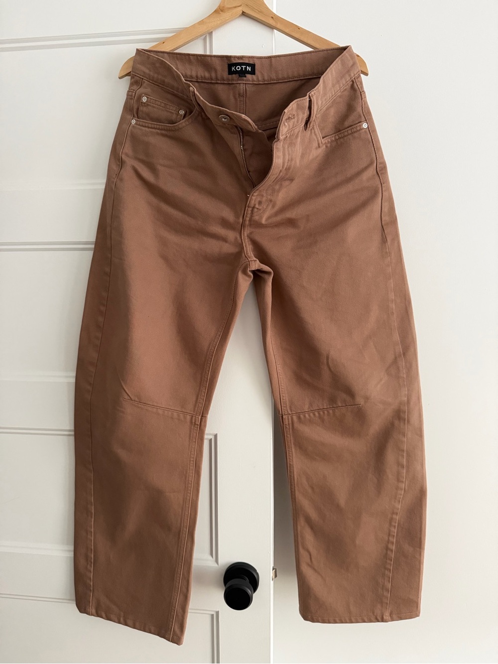 KOTN Men's Anti-Fit Pants in Brown